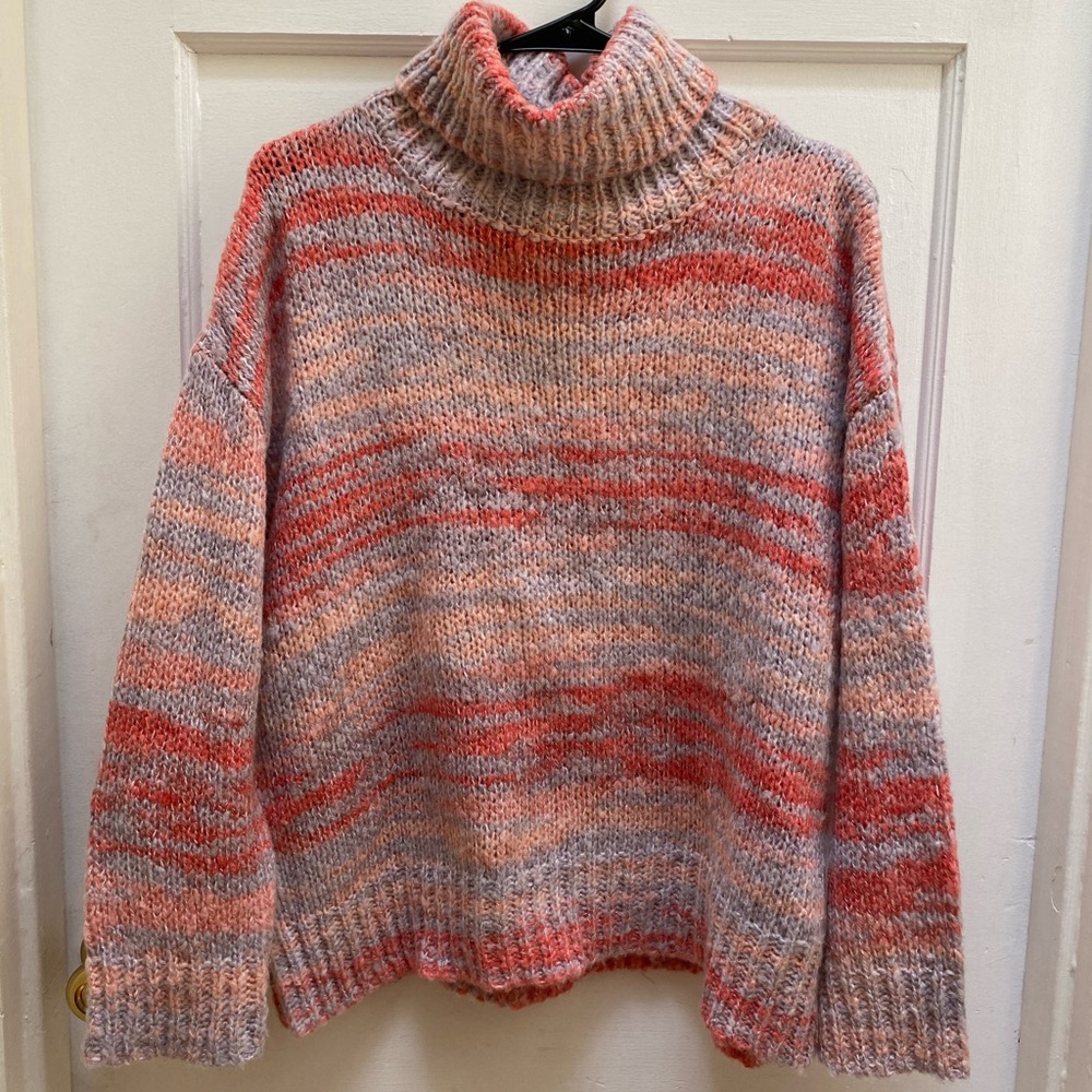 Ombréd turtleneck sweater